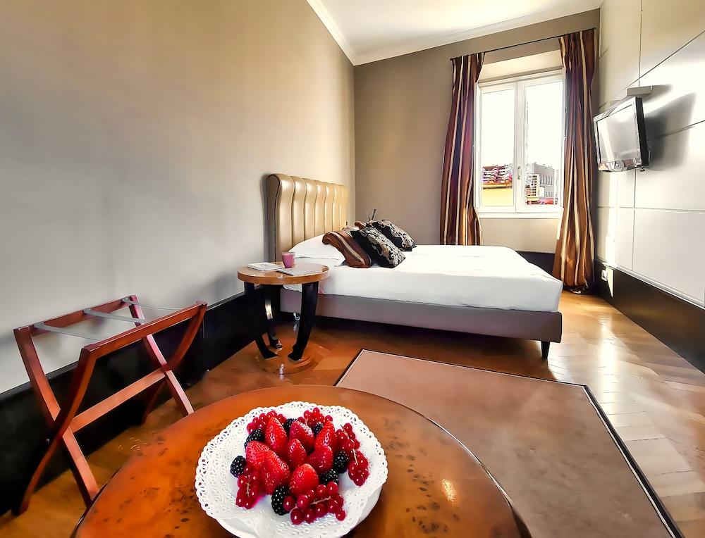Hotel L'Orologio Firenze - Wtb Hotels Exterior photo